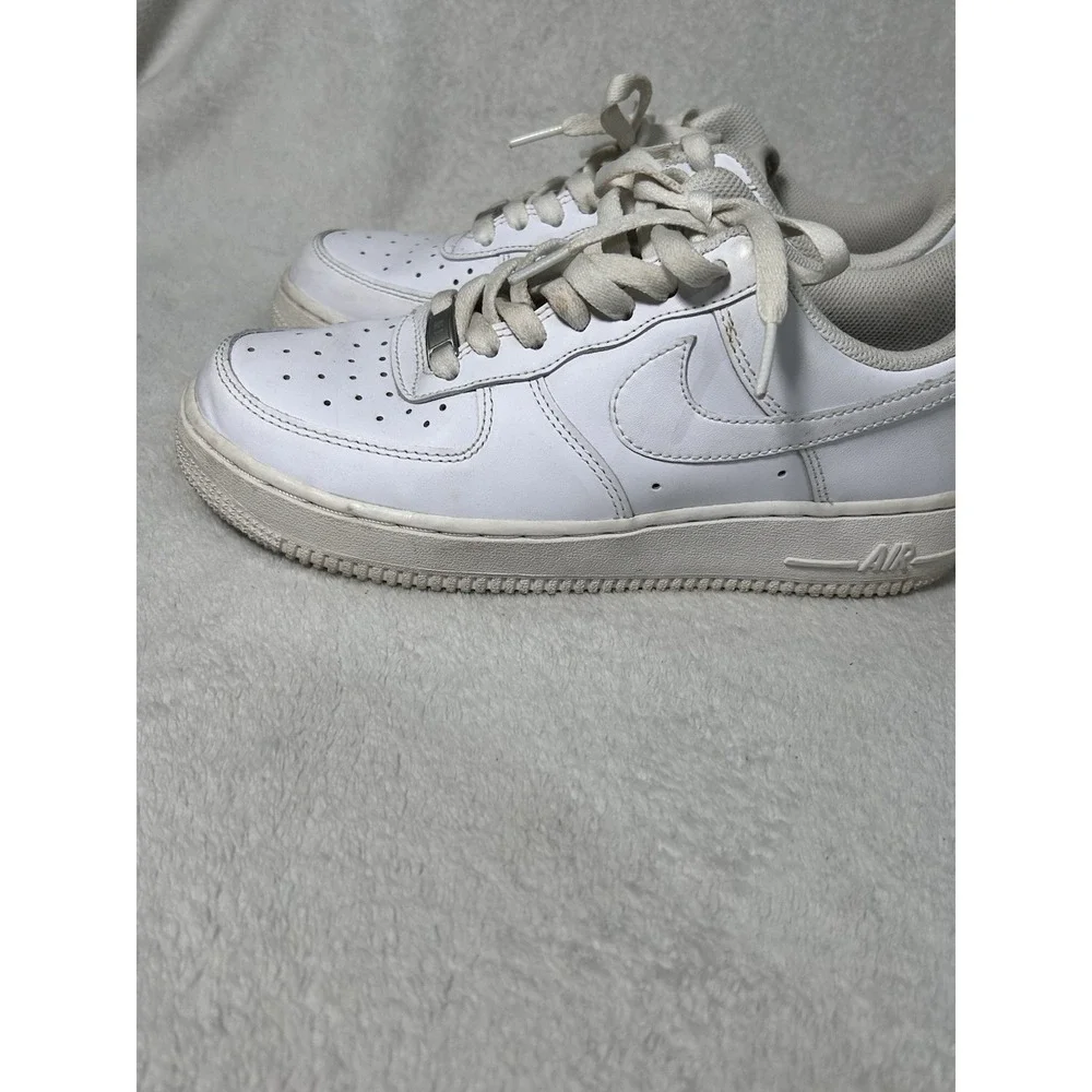 Nike Air Force 1 '07 Shoes Womens Size 8 White Leather Cushioned DD8959-100